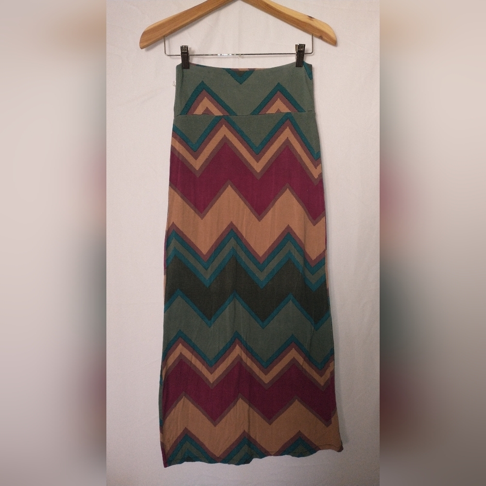 Y2K Retro Tribal 90's Chevron Patterned Maxi Skirt Small - Picture 2 of 3